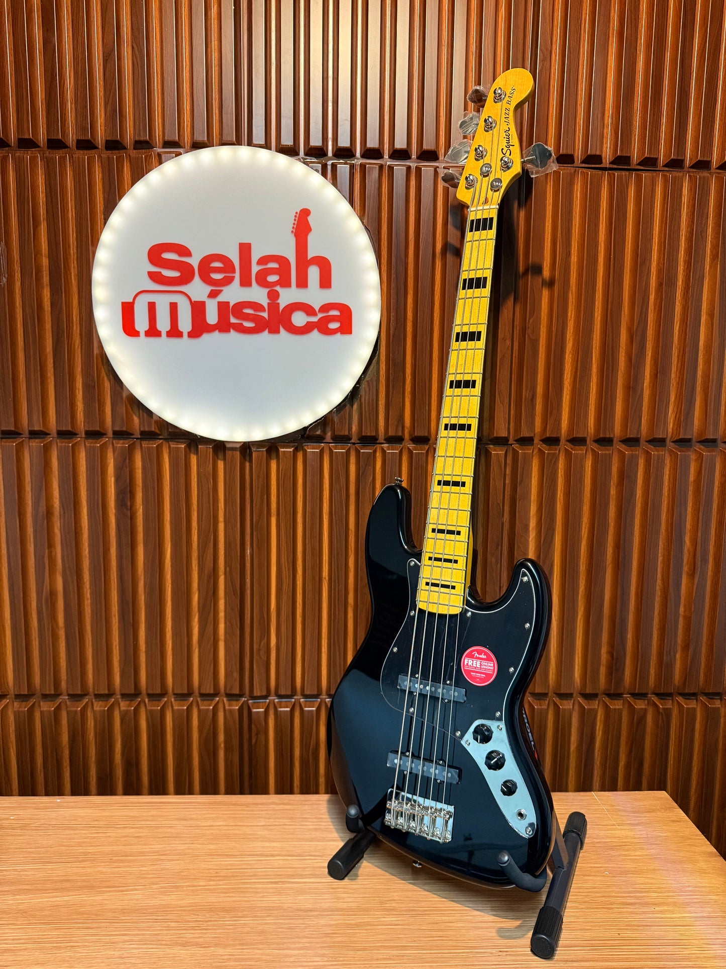 Bajo eléctrico Squier Classic Vibe ‘70s Jazz Bass V – Black