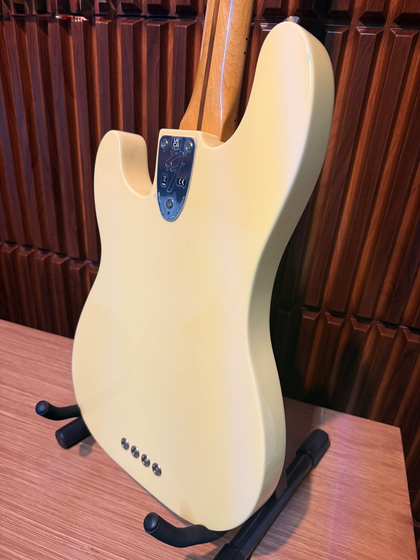 Bajo eléctrico Fender Vintera II ‘70s Telecaster Bass – Vintage Blonde