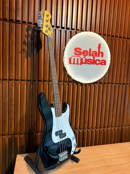 Bajo eléctrico Fender Standard Series Precision Bass – Black