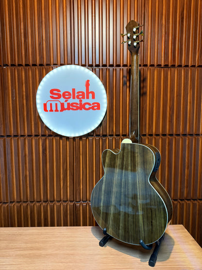 Bajo electroacústico activo La Sevillana B-1005CEQ 5 cuerdas
