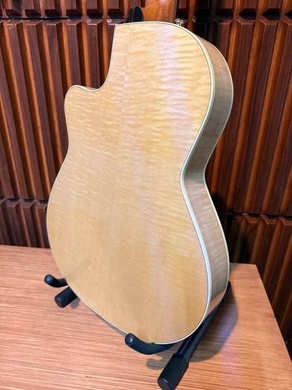 Guitarra electroacústica Godin Arena Flame Maple CW – Natural