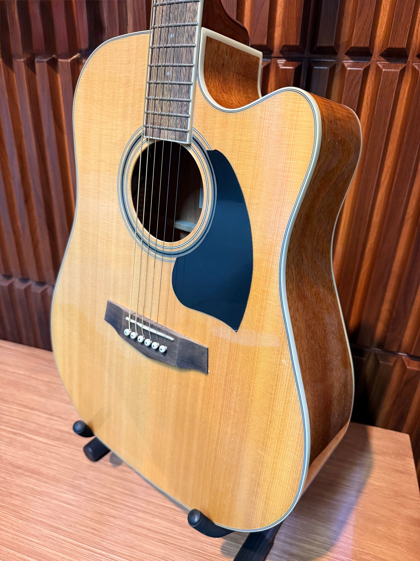 Guitarra electroacústica Ibanez PF15ECE-NT – Natural