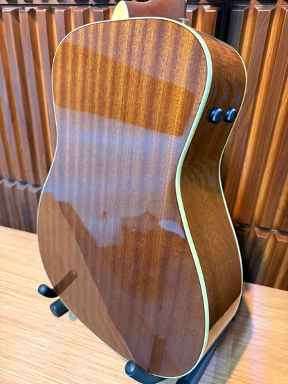 Guitarra electroacústica Fender Malibu Player – Natural