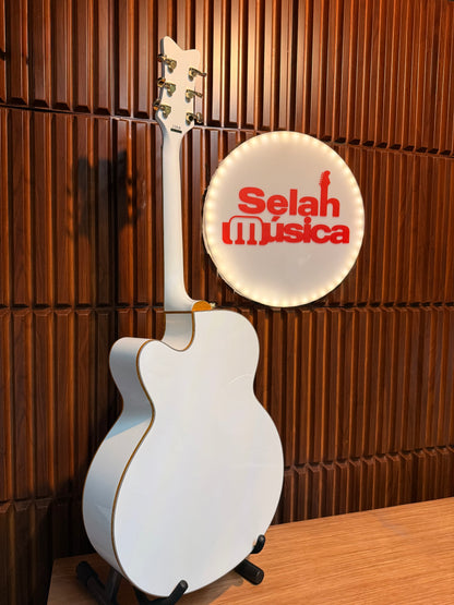Guitarra electroacústica Gretsch G5022CWFE Rancher Falcon – Blanca