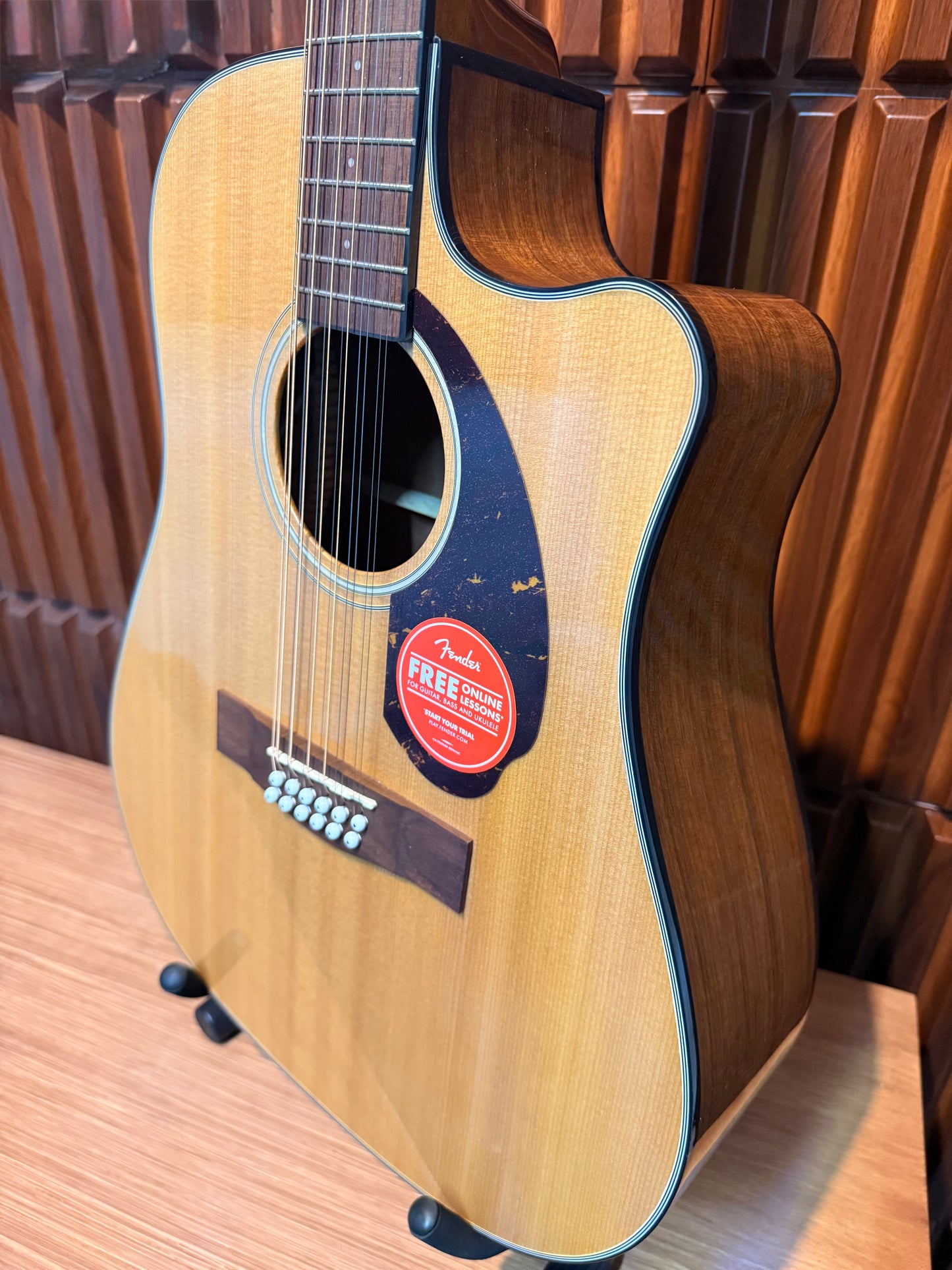 Docerola Fender CD-140SCE