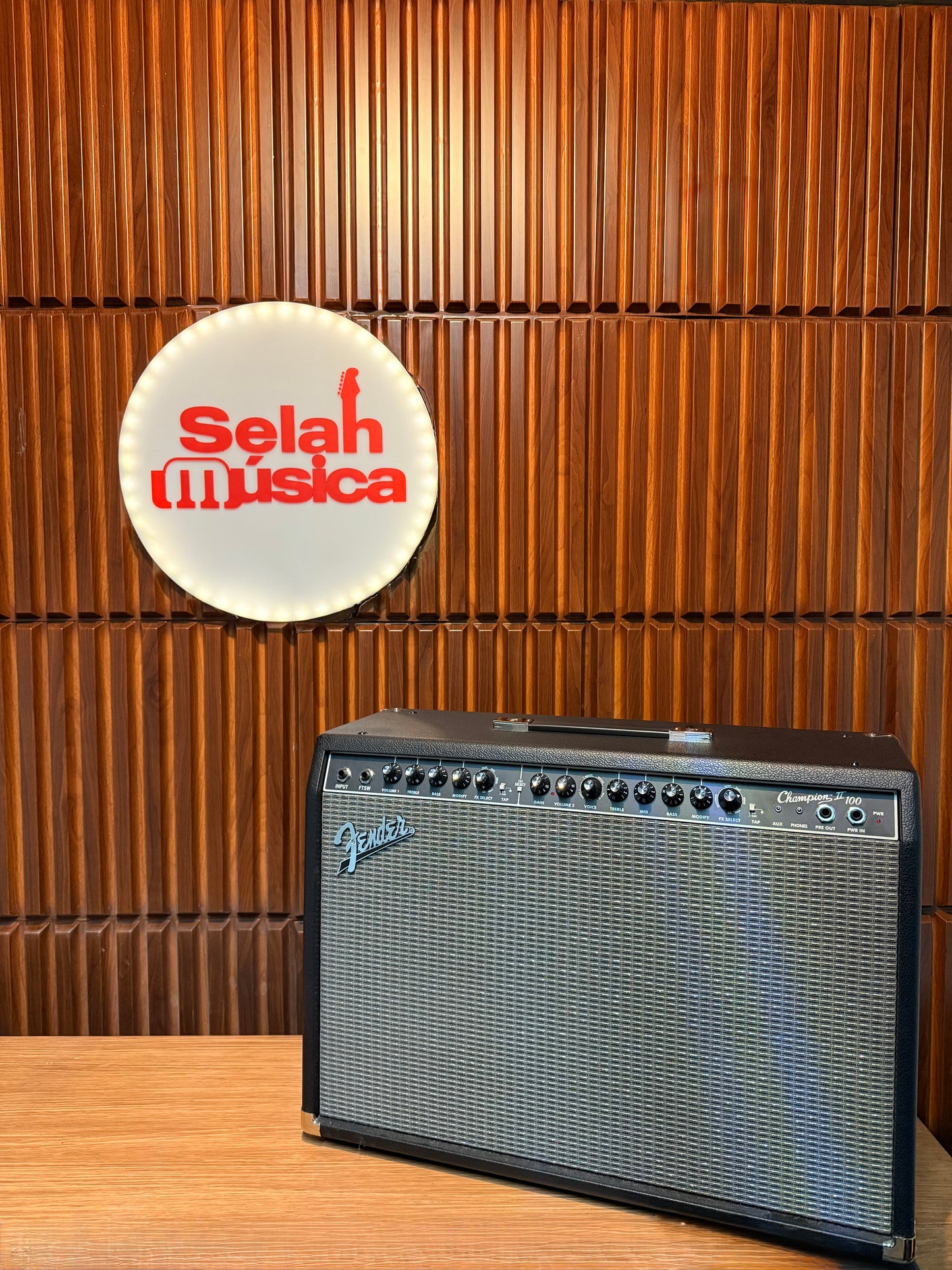 Amplificador para guitarra Fender Champion II 100