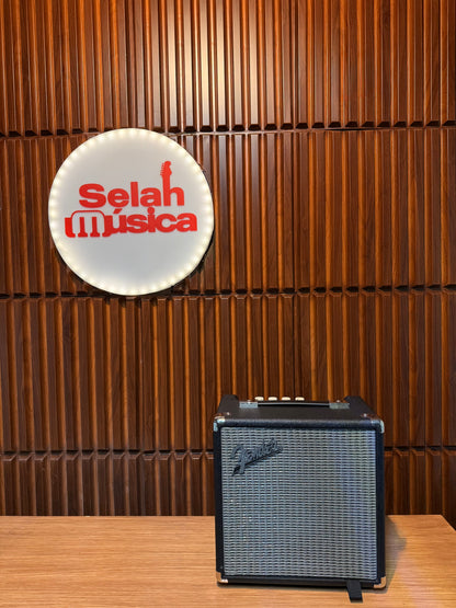 Amplificador para bajo Fender Rumble 15