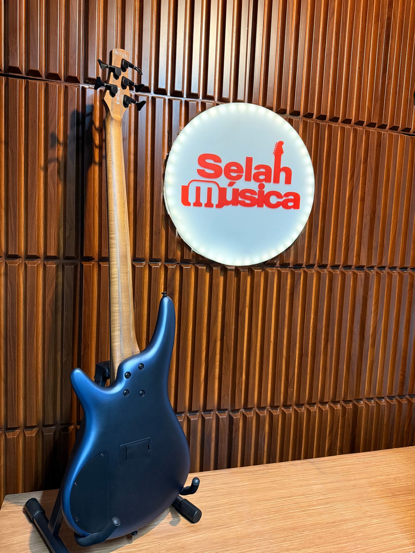 Bajo Eléctrico Ibanez SR505 de 5 Cuerdas