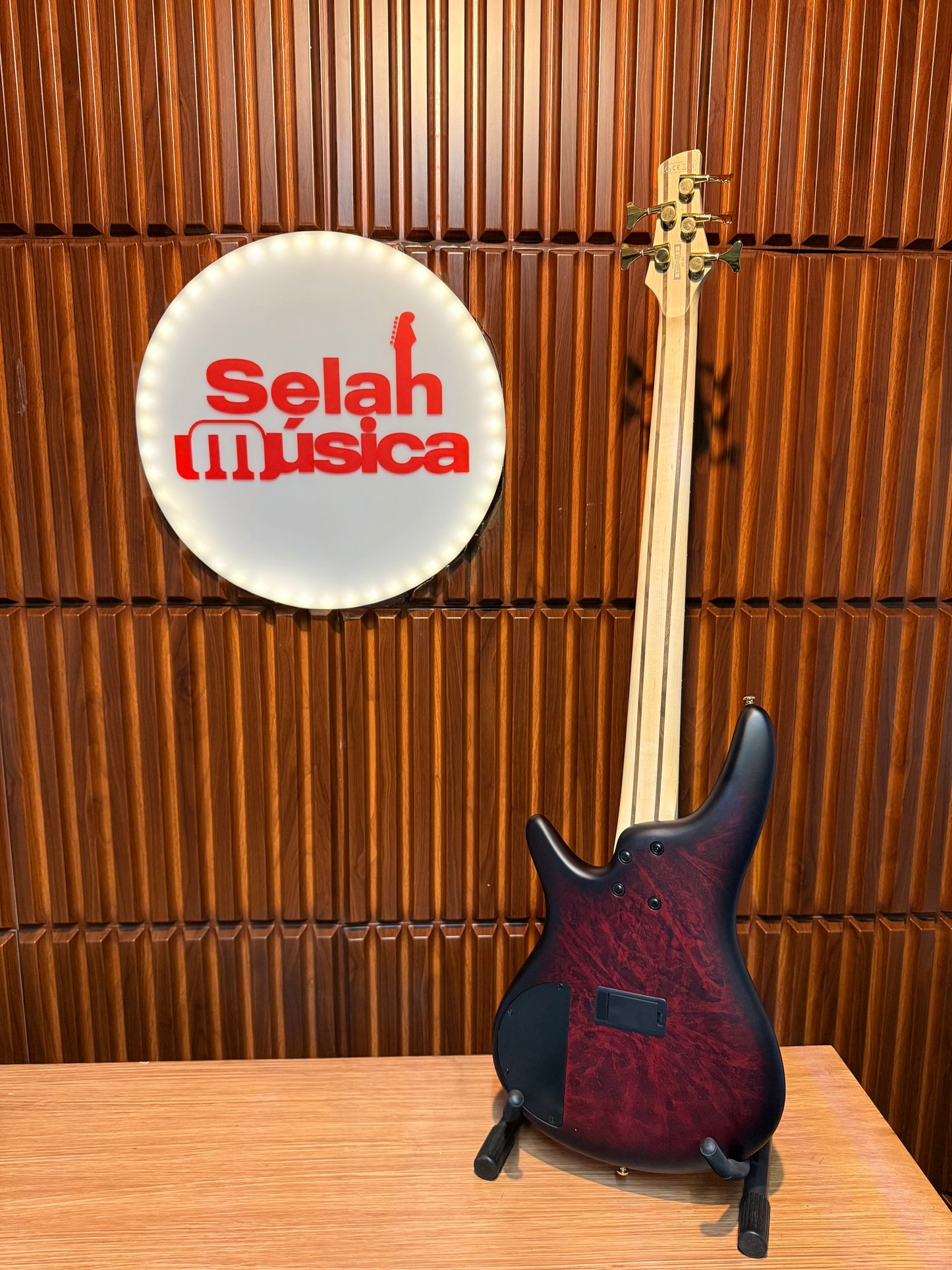 Bajo Eléctrico de 5 Cuerdas Ibanez SR305EDX WZM Wine Red Frozen Matte