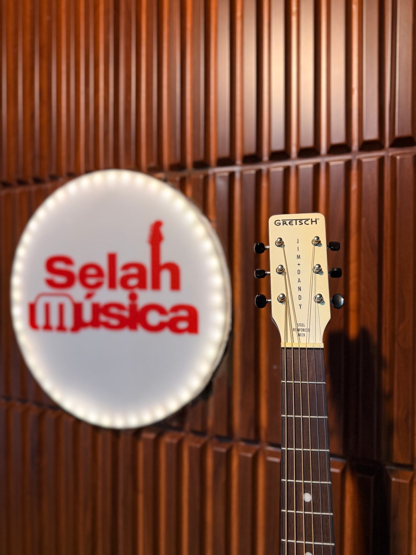 Guitarra Acústica Gretsch Jim Dandy Parlor LTD Vintage White