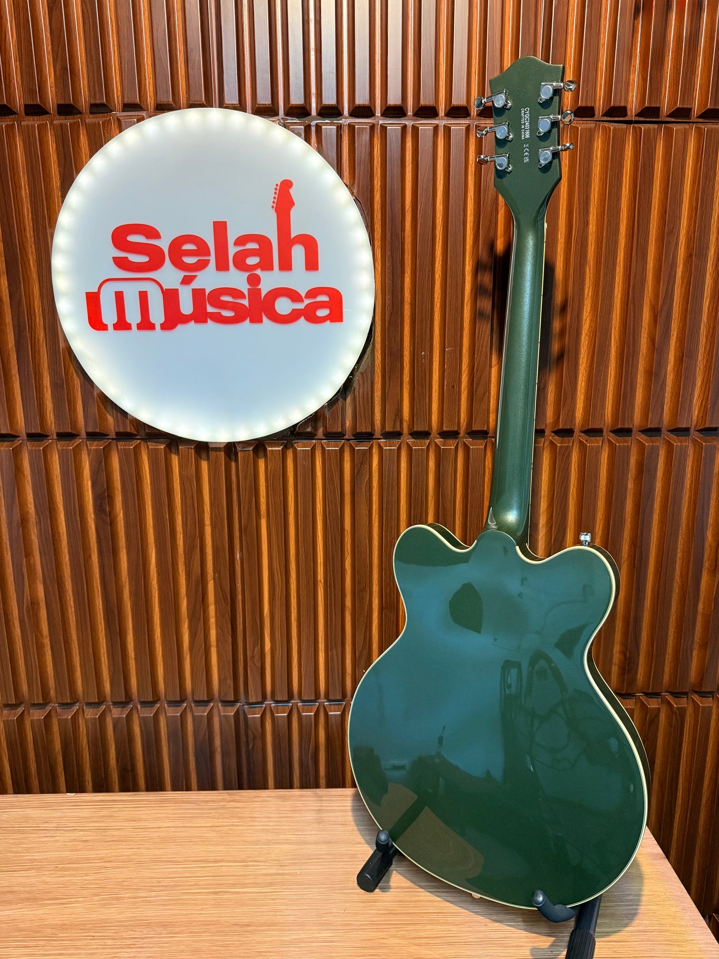 Guitarra Eléctrica Gretsch G5622 Electromatic Double-Cut with V-Stoptail Olive