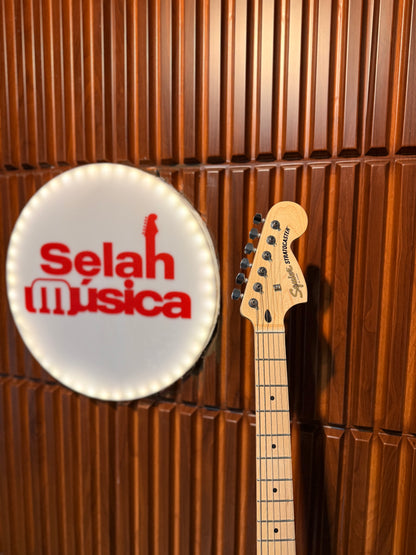 Guitarra Eléctrica Squier Affinity Series Stratocaster FMT Black Burst