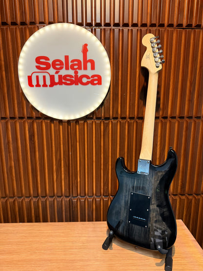 Guitarra Eléctrica Squier Affinity Series Stratocaster FMT Black Burst
