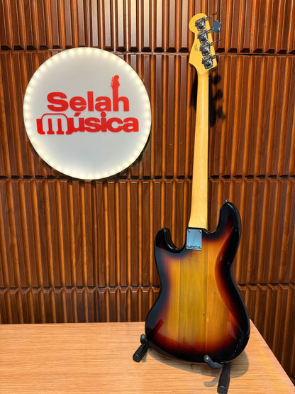 Bajo Eléctrico Fender Standard Jazz Bass 3-Color Sunburst