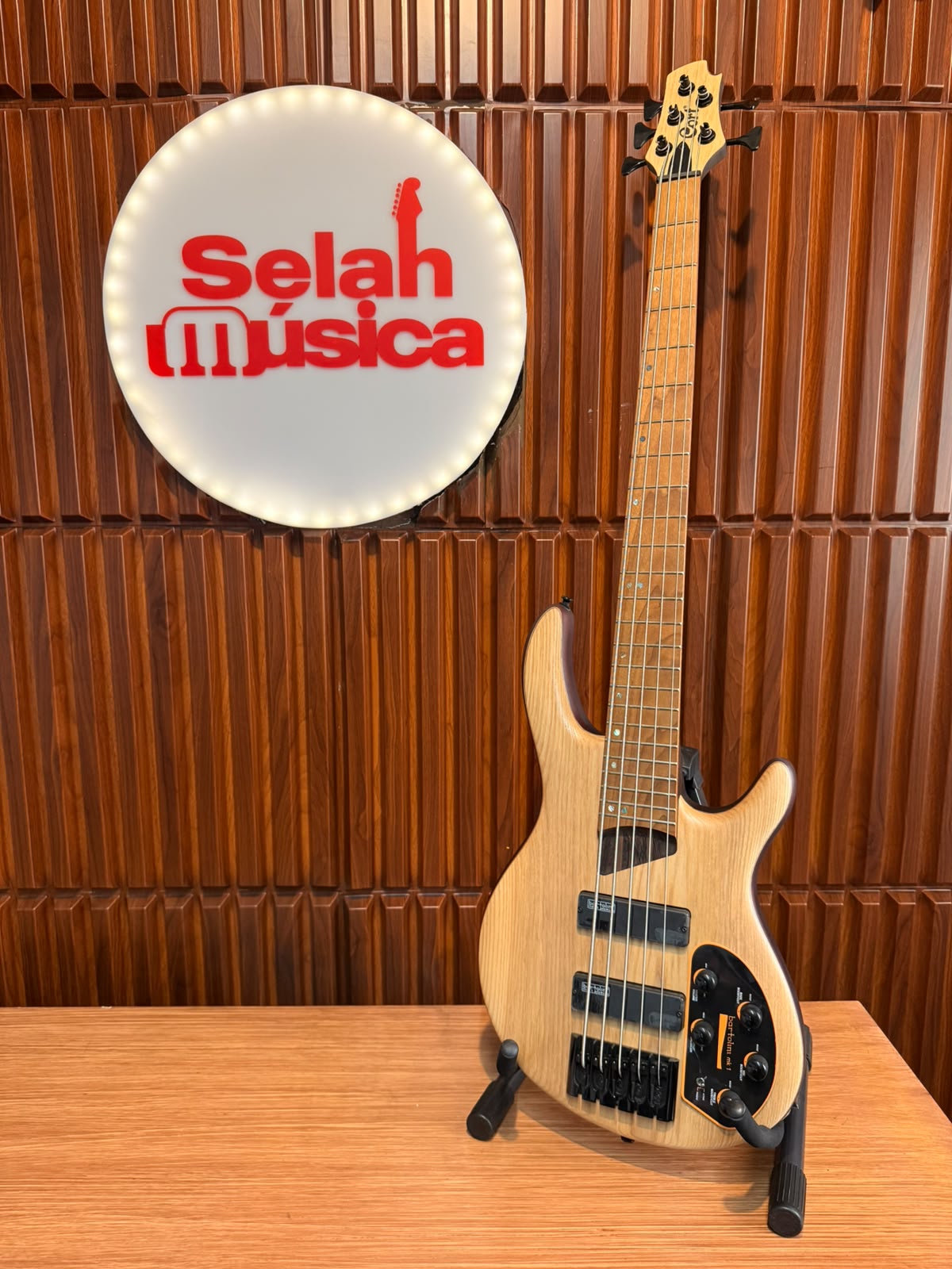 Bajo Eléctrico Cort Artisan B5 Element Open Pore Natural