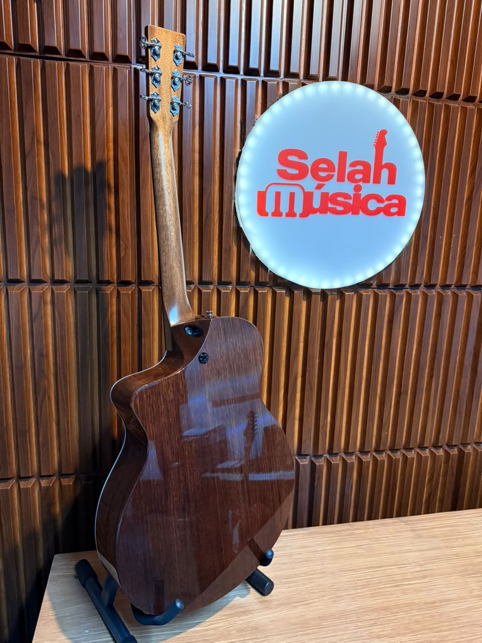 Guitarra Electroacústica Martin SC-13E Modern – Road Series