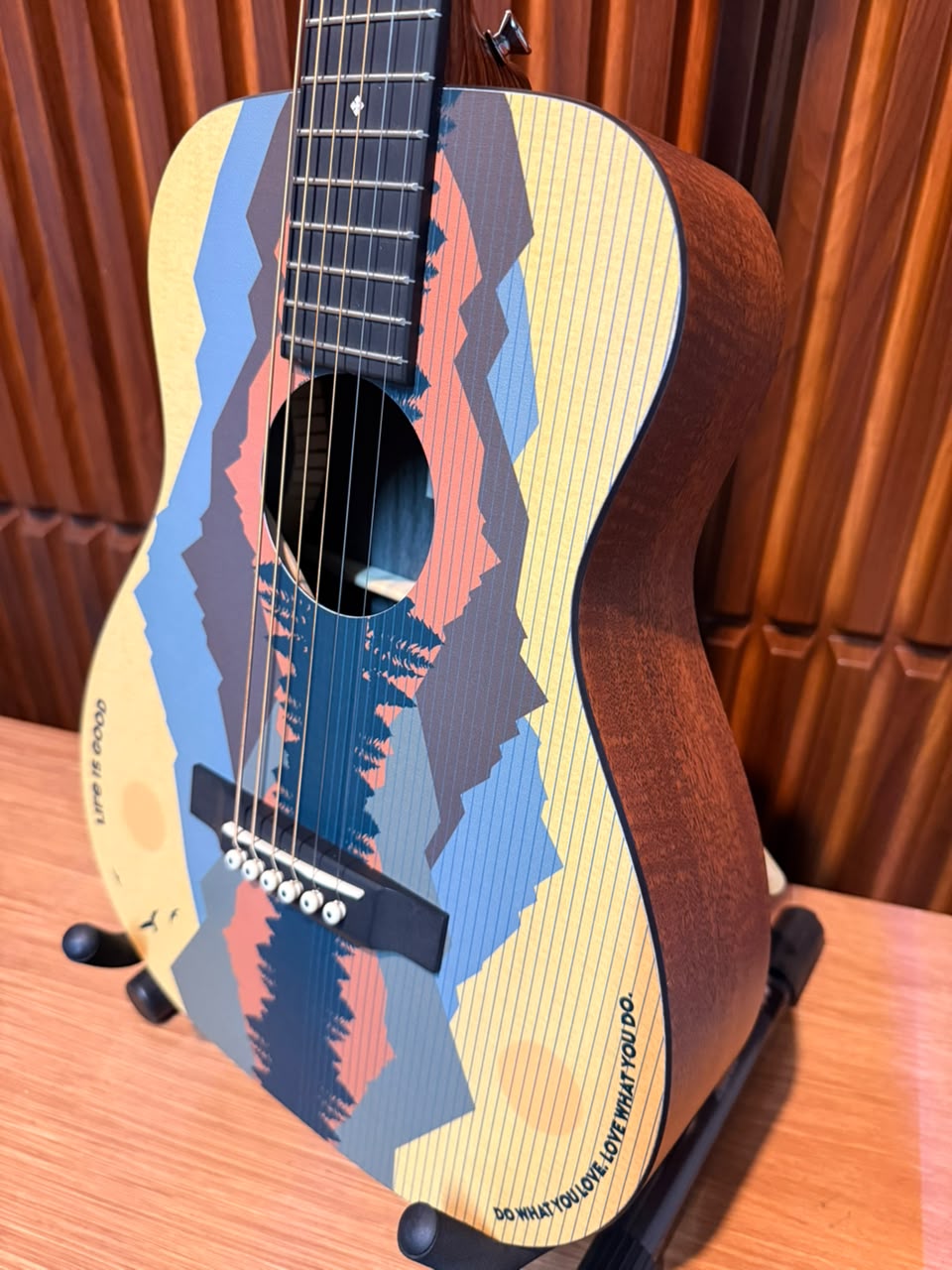 Guitarra Acústica Martin LX1 Life Is Good