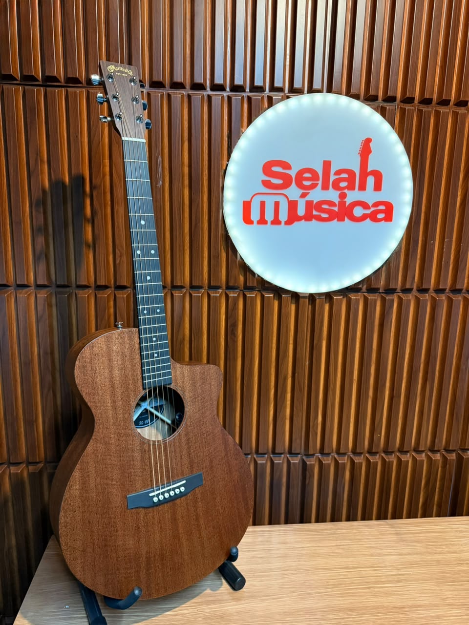 Guitarra Electroacústica Martin SC-10E Road Series