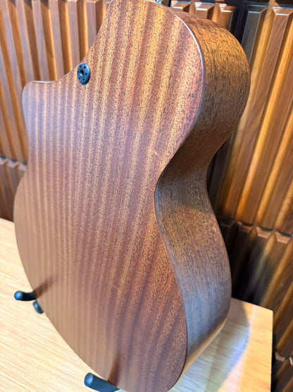 Guitarra Electroacústica Martin SC-10E Road Series