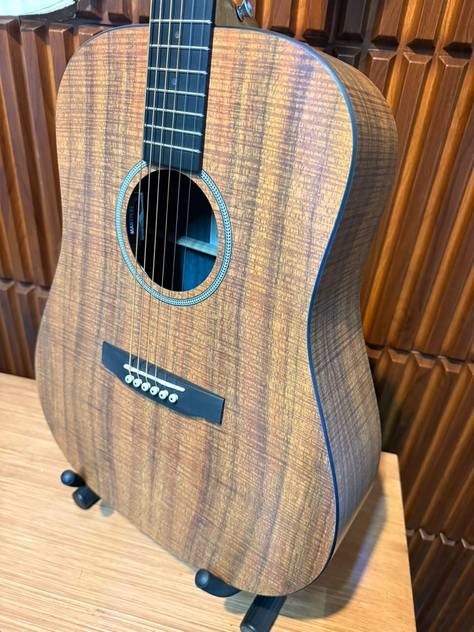 Guitarra Electroacústica Martin D-X1E