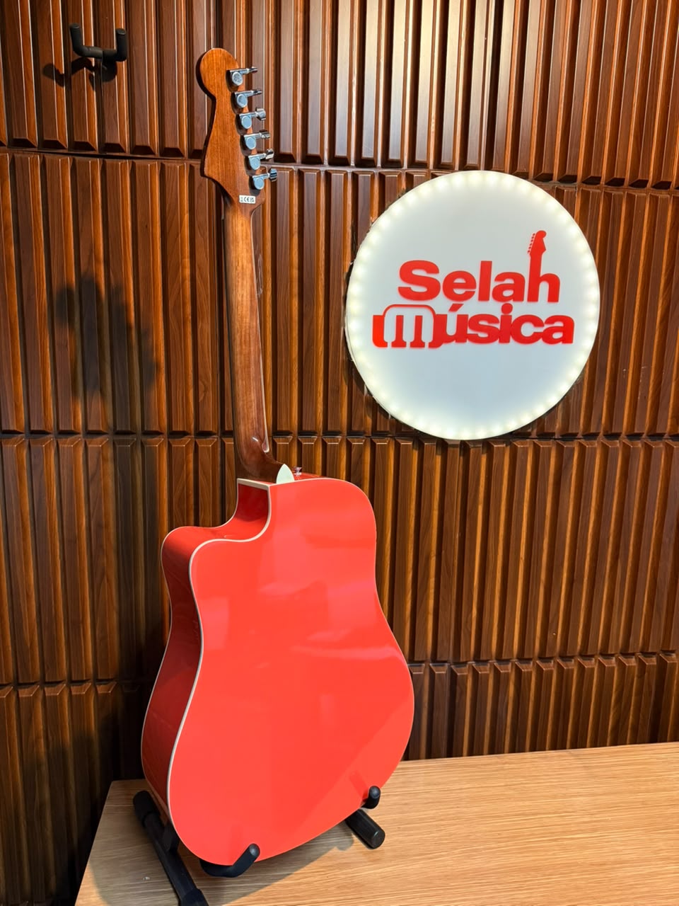 Guitarra Electroacústica Fender California Standard Redondo CE