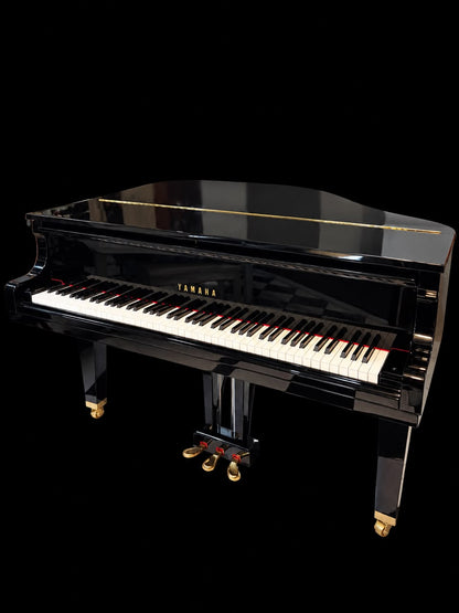 Piano de Cola Yamaha GB1K